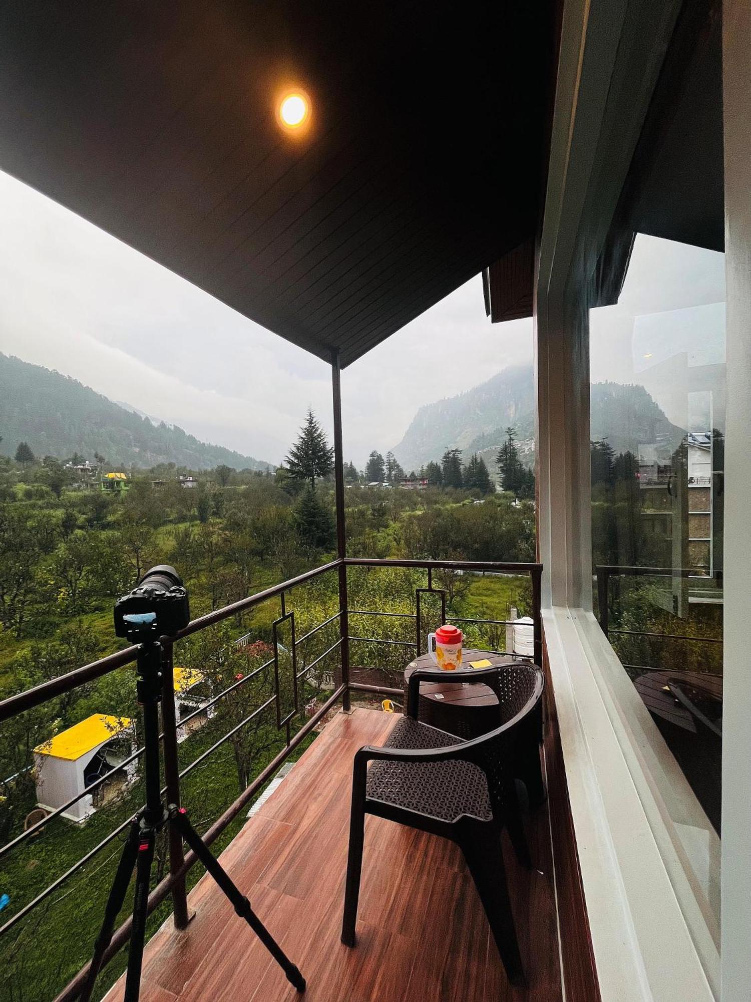 Resort Apple Flower By Manali Mall Road ภายนอก รูปภาพ